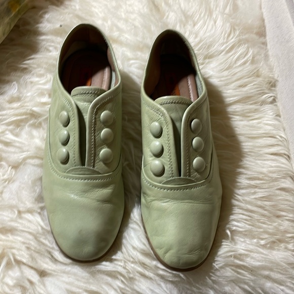 Mix Mooz light green flat, worn a few times - Picture 1 of 6